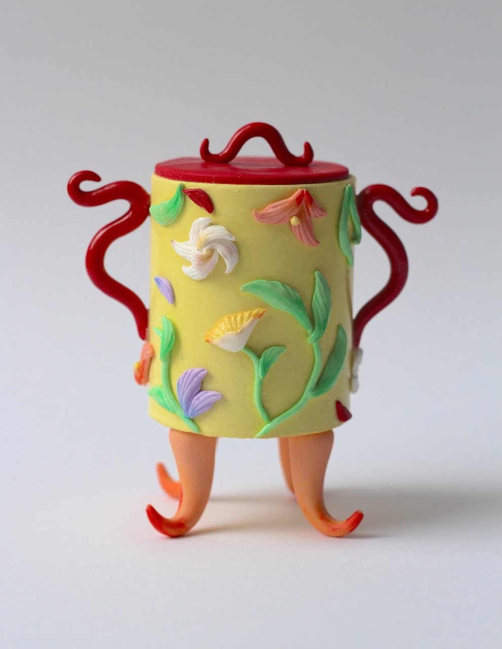 Hannah Lim, Yellow Snuff Bottle with Fiery Arms 2