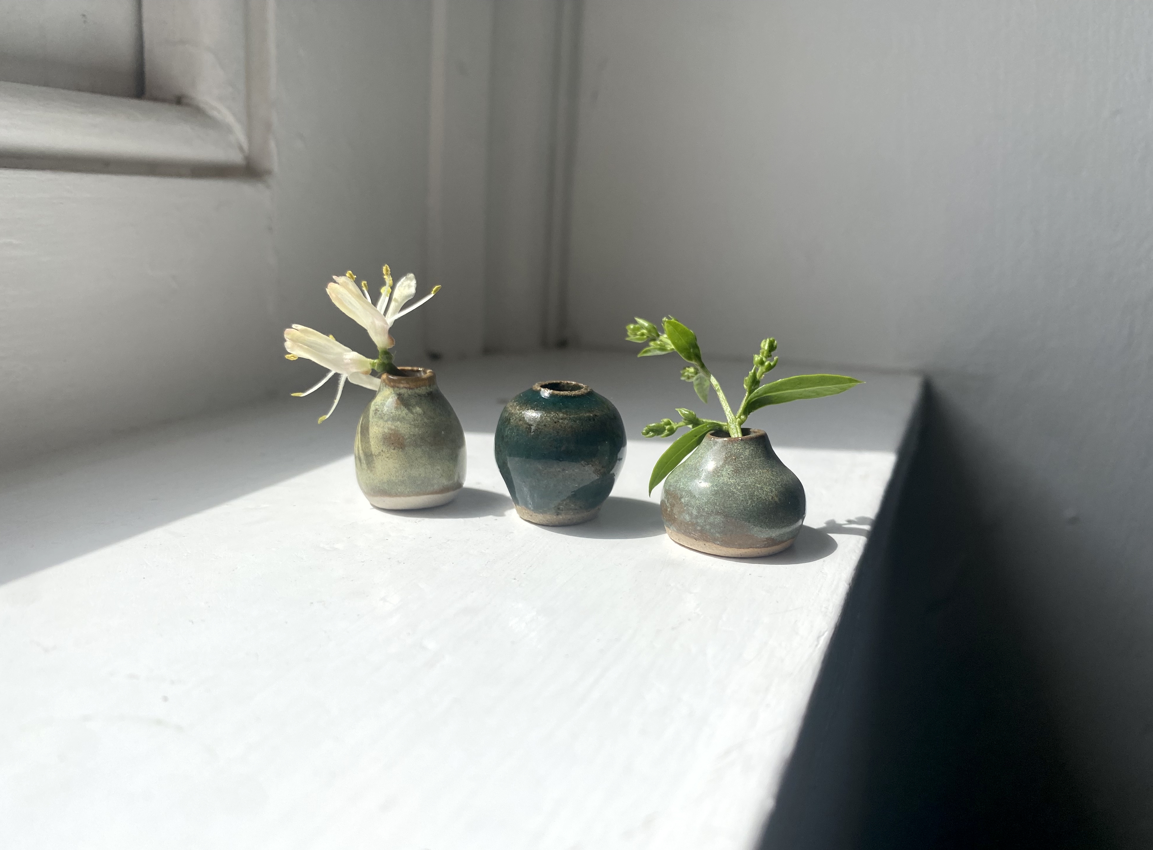 Tilly Slight. Oak and moss miniature pot set. (3 pieces)
